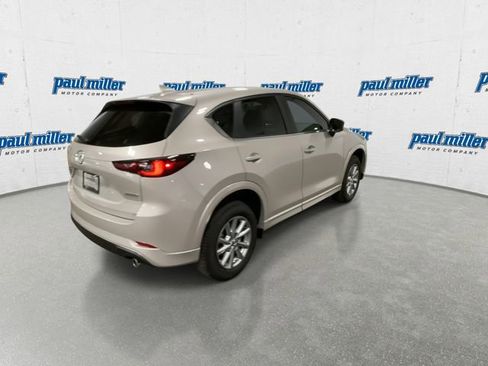 Used 2025 MAZDA CX-5 AWD 2.5 S w/ Select Package image 11