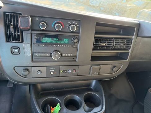 Used 2019 GMC Savana 3500 w/ Driver Convenience Package RWD image 13