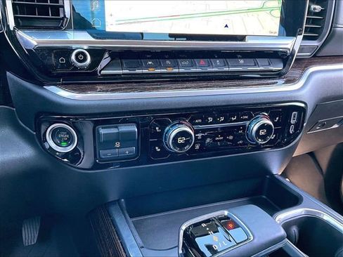 Used 2025 GMC Sierra 1500 Elevation AWD/4WD image 26