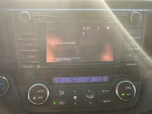 Used 2016 Toyota RAV4 XLE AWD/4WD image 11