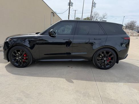 Used 2025 Land Rover Range Rover Sport Dynamic SE image 2