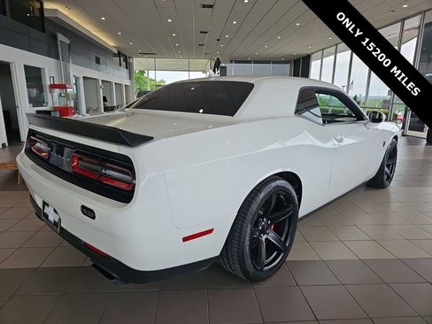 Used 2019 Dodge Challenger SRT Hellcat Redeye RWD image 2