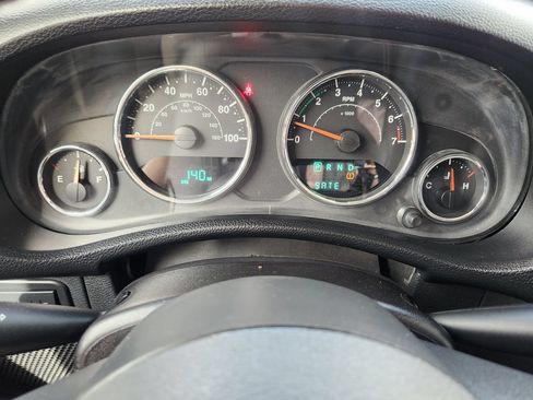 Used 2013 Jeep Wrangler Rubicon w/ PWR Convenience Group AWD/4WD image 19