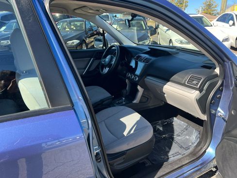 Used 2017 Subaru Forester 2.5i w/ Alloy Wheel Package image 31