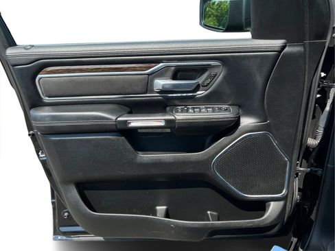 Used 2020 RAM 1500 Laramie AWD/4WD image 25
