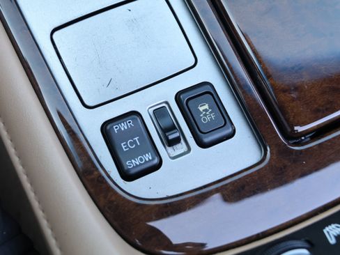 Used 2009 Lexus SC 430 Convertible w/ Preferred Accessory Pkg RWD image 28