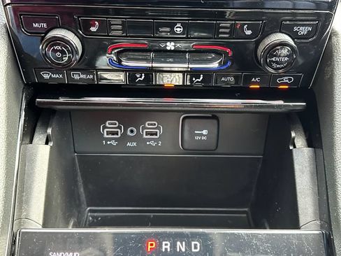 Used 2023 Jeep Grand Cherokee L Limited w/ Trailer Tow Group (B) AWD/4WD image 37