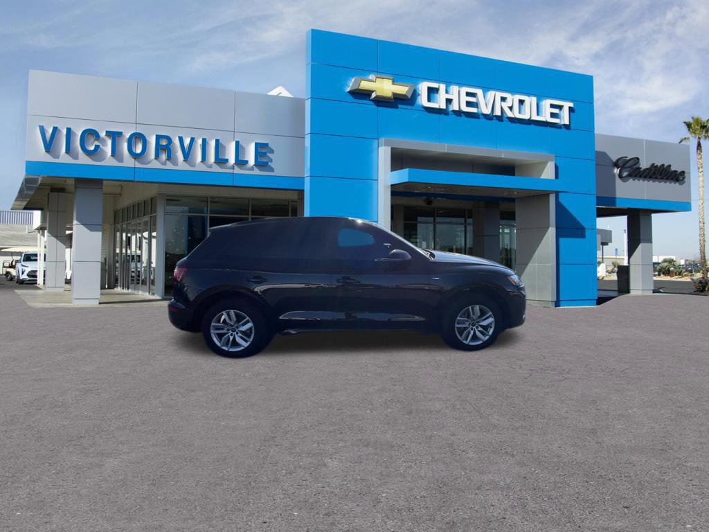 Used 2022 Audi Q5 2.0T Premium w/ Convenience Package AWD/4WD image 4