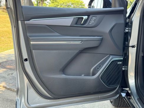 New 2025 Buick Enclave Sport Touring w/ Super Cruise Package image 16