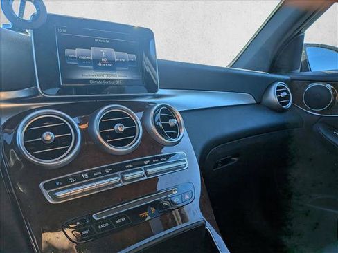 Used 2017 Mercedes-Benz GLC 300 4MATIC image 12