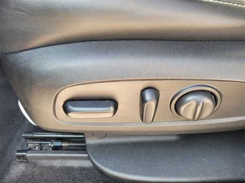 Used 2018 GMC Acadia SLT image 5