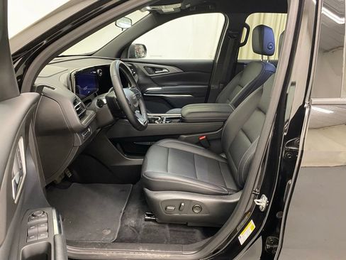 Used 2024 Chevrolet Traverse LT w/ Midnight/Sport Edition AWD/4WD image 14