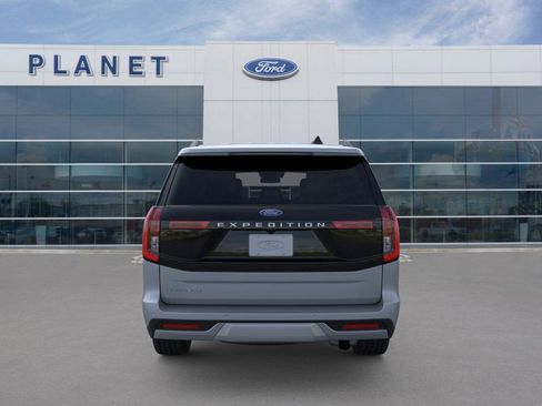 New 2025 Ford Expedition Platinum w/ Driver's Package image 6