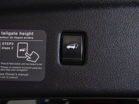 Used 2022 INFINITI QX50 Luxe image 25