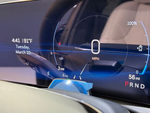 New 2026 Cadillac Vistiq Luxury AWD/4WD image 19