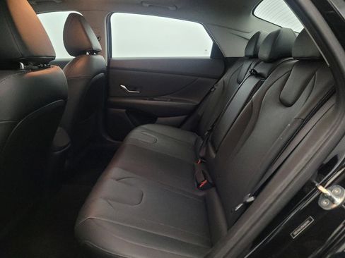 Used 2022 Hyundai Elantra Limited w/ Cargo Package FWD image 18