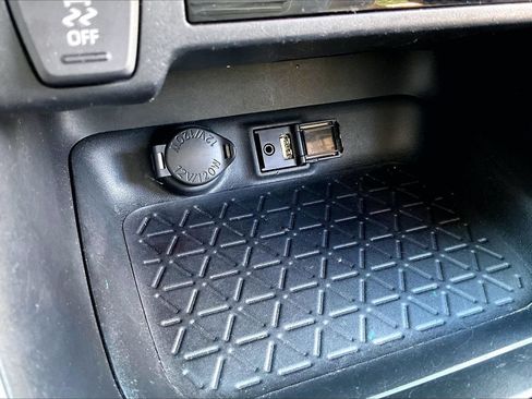 Used 2019 Toyota RAV4 XLE Premium FWD image 25