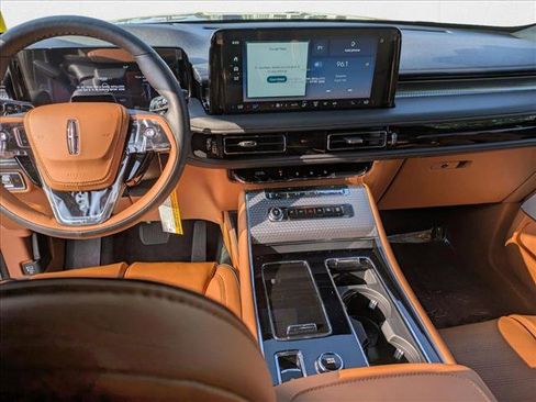 New 2025 Lincoln Aviator Black Label image 10