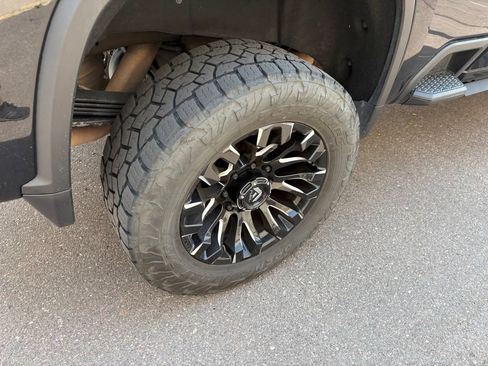 Used 2024 Chevrolet Silverado 2500 LTZ AWD/4WD image 13