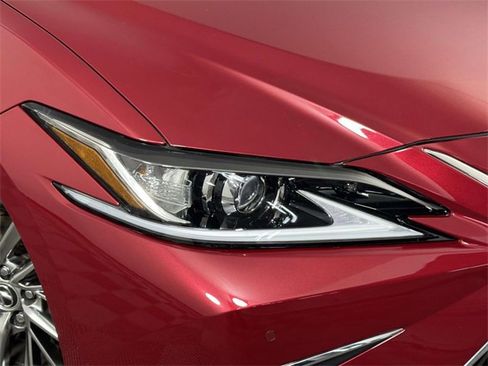 Used 2019 Lexus ES 350 Luxury w/ Accessory Package image 15
