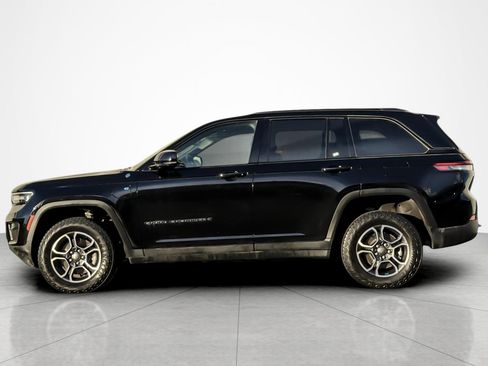 Used 2023 Jeep Grand Cherokee Trailhawk image 2