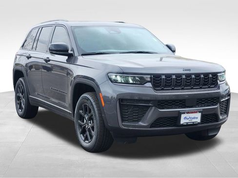 New 2026 Jeep Grand Cherokee Altitude AWD/4WD image 3