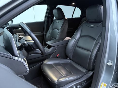 Used 2024 Cadillac XT4 Premium Luxury image 11