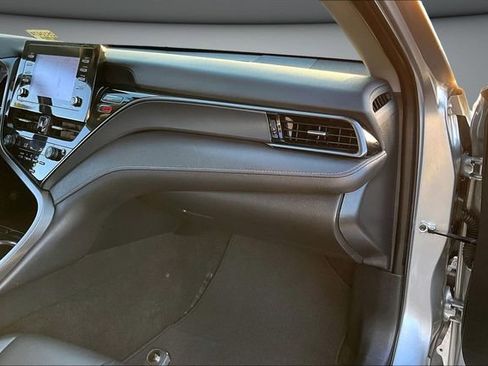 Used 2023 Toyota Camry SE w/ Convenience Package image 25