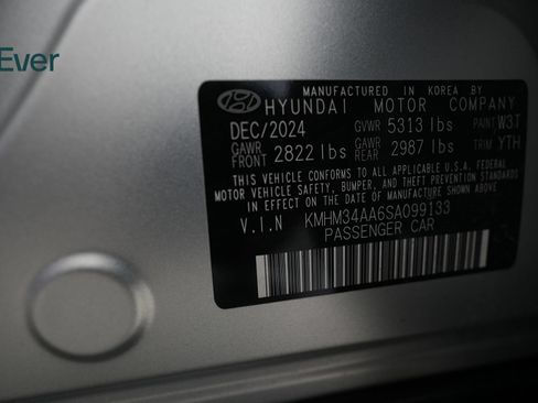 Used 2025 Hyundai Ioniq 6 SEL RWD image 29