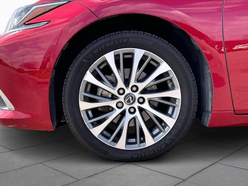 Used 2019 Lexus ES 350 w/ Premium Package image 9