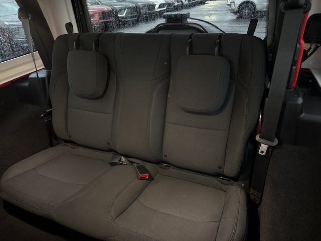 Used 2019 Jeep Wrangler Sport AWD/4WD image 12