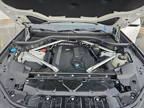 Used 2023 BMW X5 xDrive40i w/ Climate Comfort Package image 31