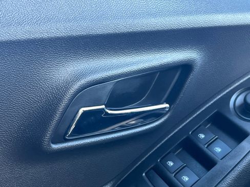 Certified 2020 Chevrolet Trax LT image 24