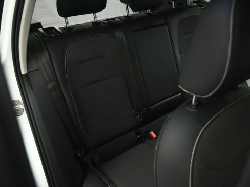 Used 2022 Volkswagen Taos SE FWD image 60