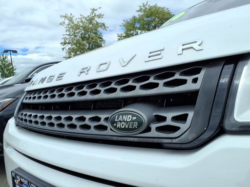 Used 2016 Land Rover Range Rover Evoque SE AWD/4WD image 19