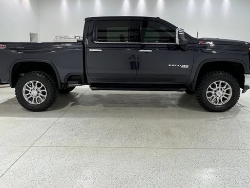 Used 2024 Chevrolet Silverado 2500 LTZ w/ LTZ Plus Package AWD/4WD image 6