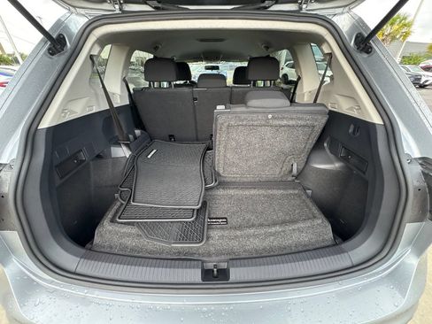 Used 2021 Volkswagen Tiguan S FWD image 17