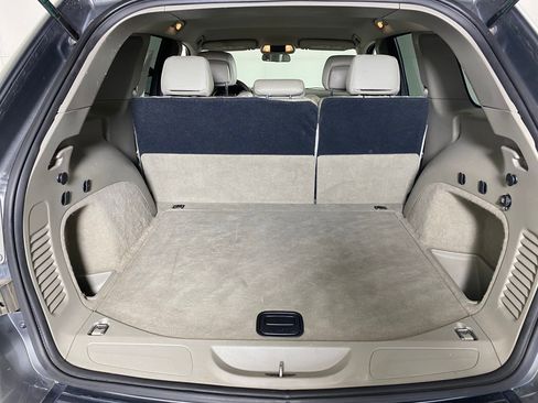 Used 2013 Jeep Grand Cherokee Laredo image 30