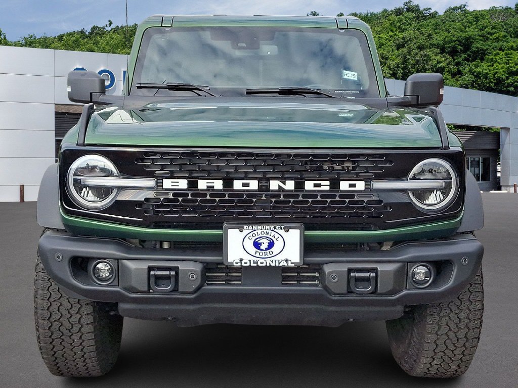 Used 2025 Ford Bronco Badlands AWD/4WD image 2