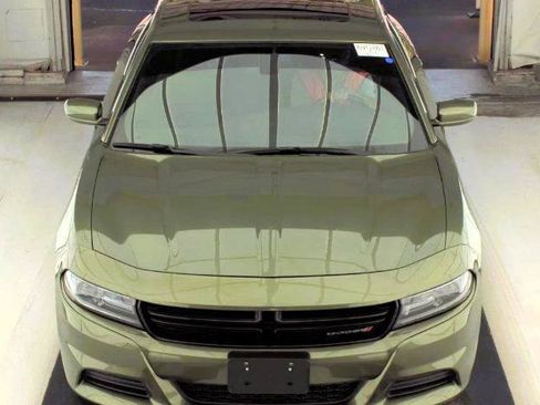Used 2020 Dodge Charger SXT RWD image 3