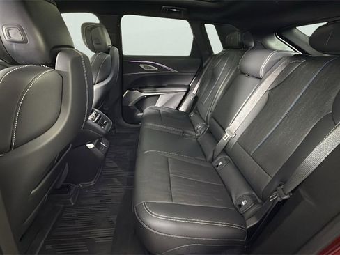 Used 2024 Cadillac Lyriq Luxury w/ LPO, Floor Liner Package image 32