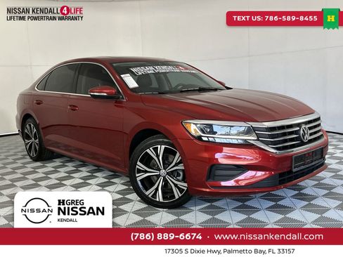 Used 2022 Volkswagen Passat 2.0T SE FWD image 1
