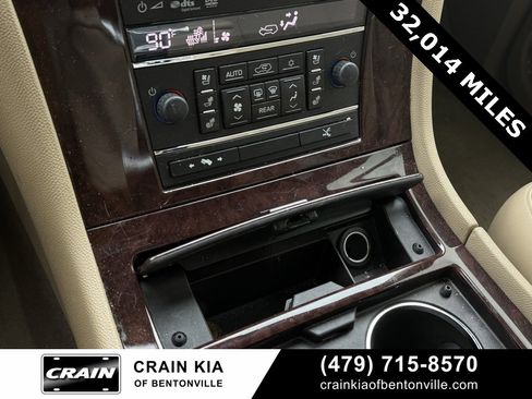 Used 2014 Cadillac Escalade Premium image 19