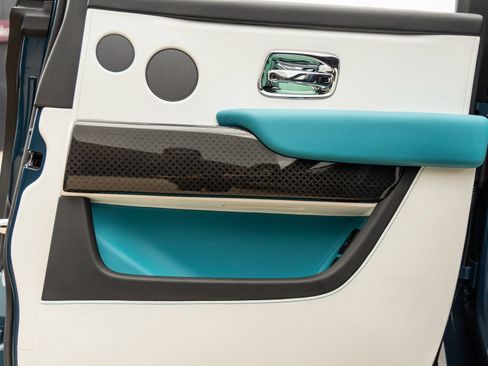 New 2026 Rolls-Royce Cullinan Black Badge image 37