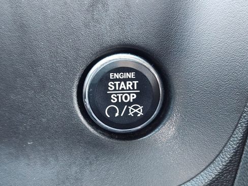 Used 2011 Dodge Challenger R/T image 24