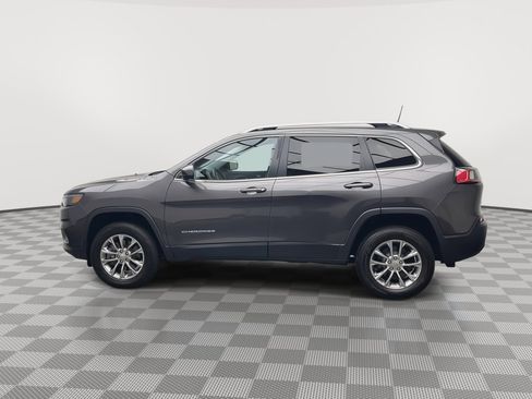 Used 2019 Jeep Cherokee Latitude Plus w/ Cold Weather Group image 35