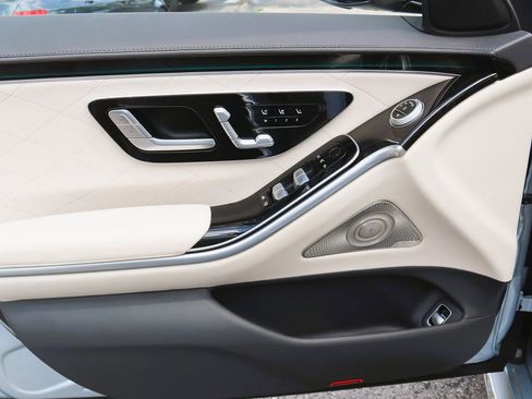 Used 2023 Mercedes-Benz S 580 4MATIC Sedan image 18