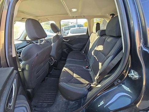 Used 2019 Subaru Forester Premium image 10