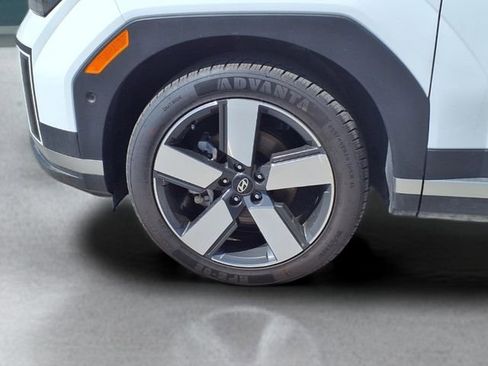 Used 2025 Hyundai Santa Fe Limited AWD/4WD image 13