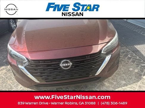 Used 2025 Nissan Sentra SV FWD image 2